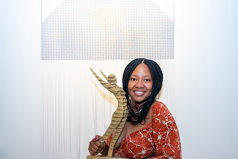 Bonolo Kavula, winner of The Norval Sovereign African Art Prize. Photographer: Natalie Whitehead Photography.